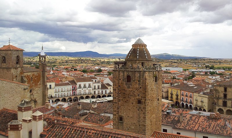 Alfiler Tower in Trujilllo