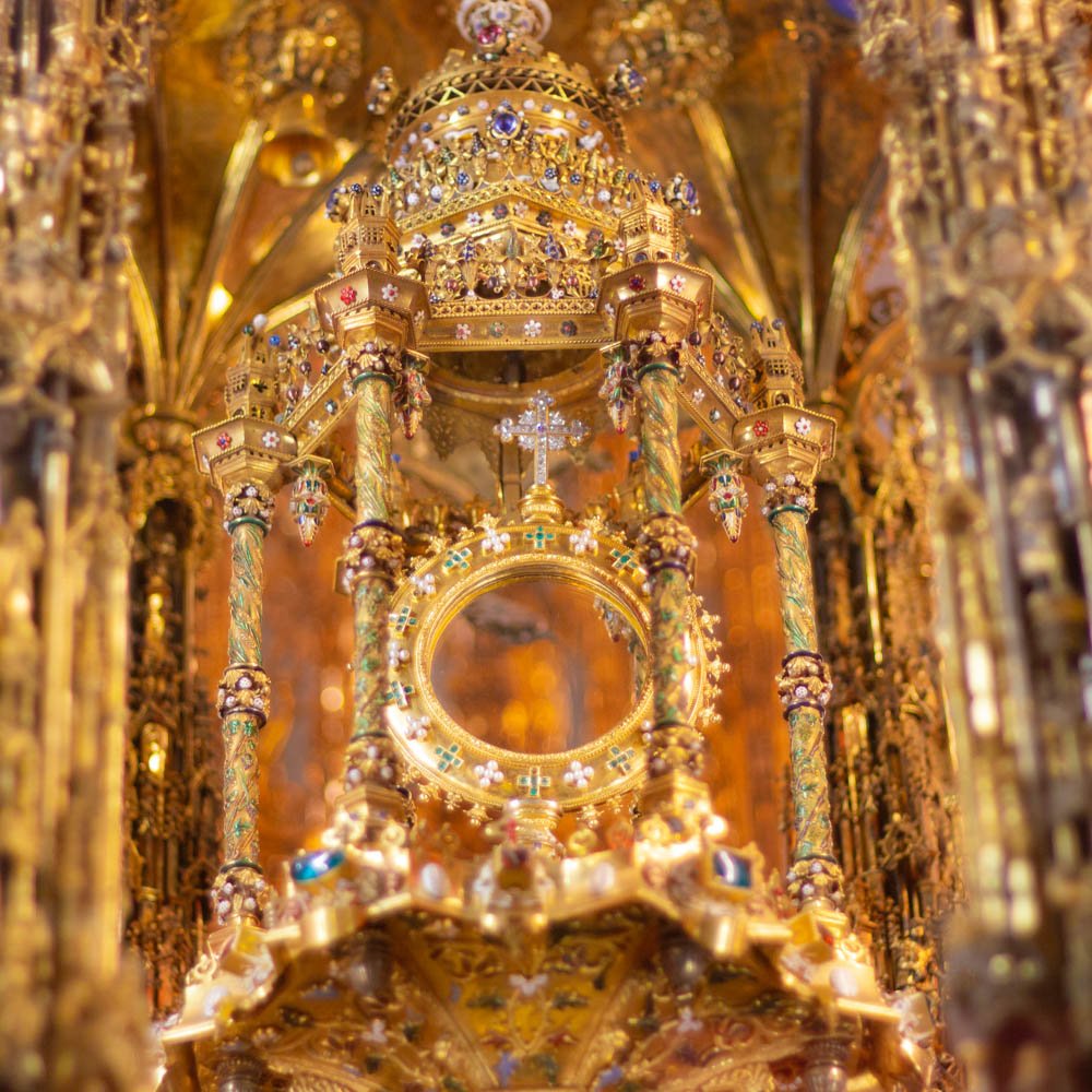 Custodia for the Corpus Christi, made in gold and precious stones