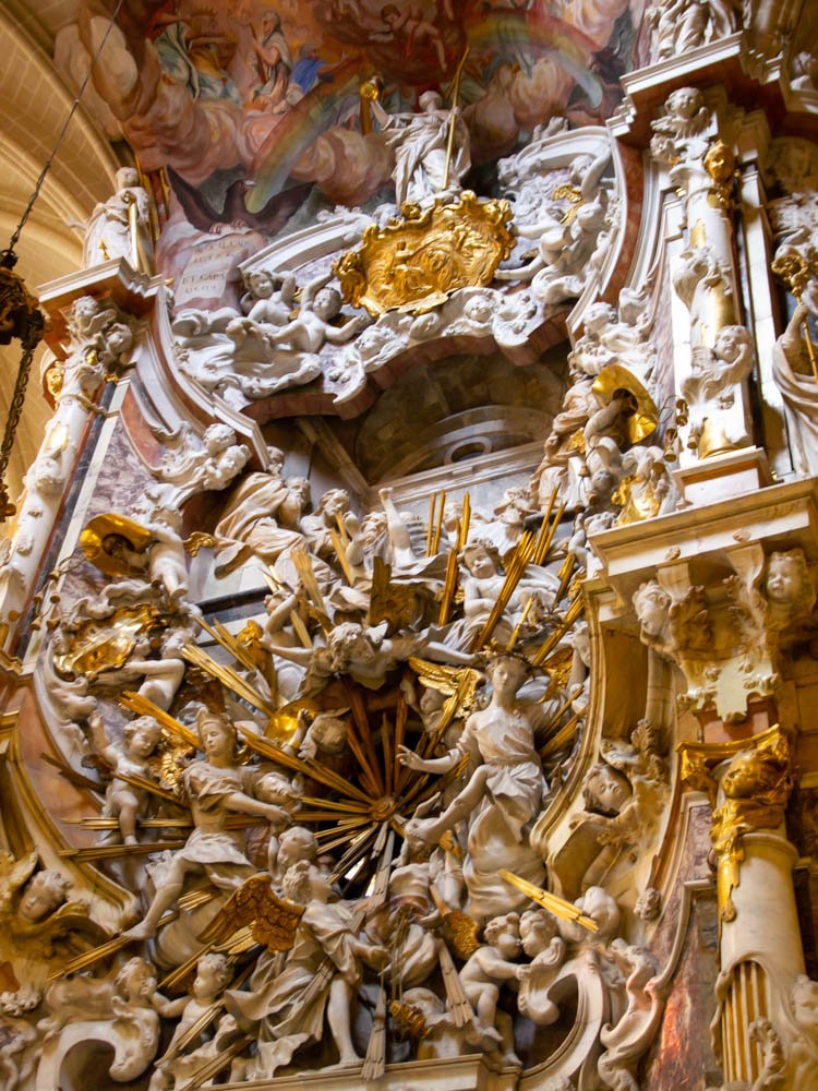 Baroque sculptures made in marble and bronce
